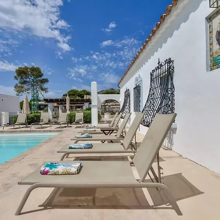 Guzman - San Vicente Villa *